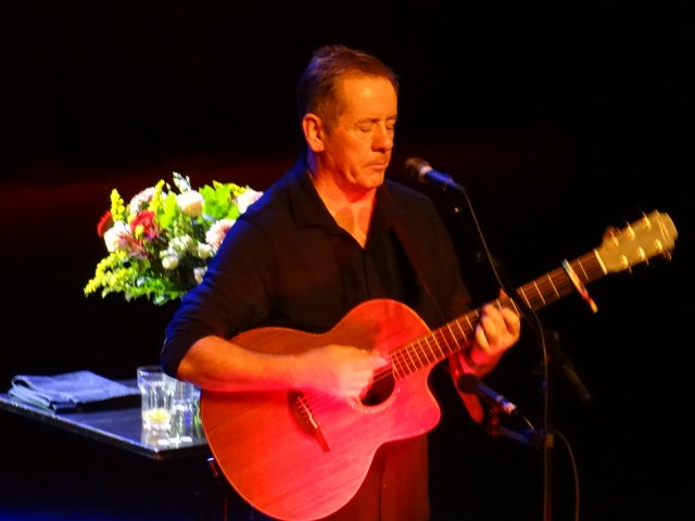 Luka Bloom